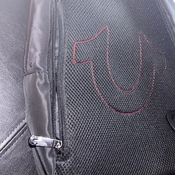True religion crossbody backpack - Picture 5 of 9